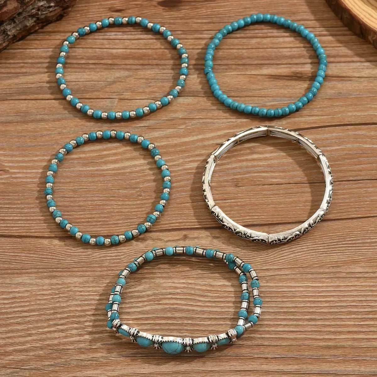 Boho zestaw bransoletek z turkusowymi koralikami